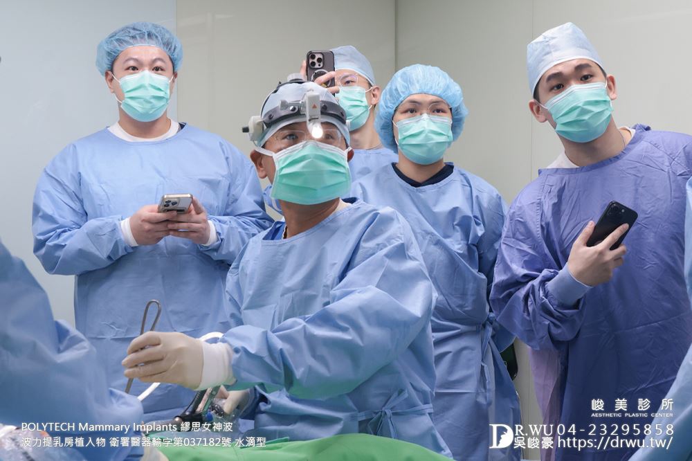 吳峻豪醫生， 第二屆繆思女神波示範教學圓滿結束 !！